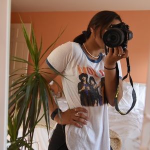 BON JOVI BRAND MERCH T-SHIRT